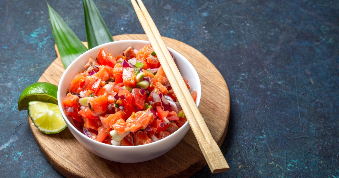 Hawaijan_salmon_salad_1140x600.jpg
